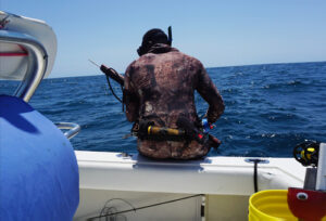 Spearfishing. How to wash a wetsuit. 
